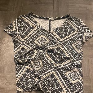 CATO’s printed short sleeve shirt